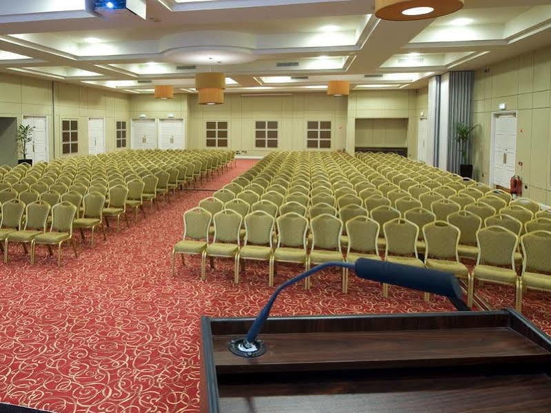 Charleville Park Hotel & Leisure Club Ireland Bagian luar foto